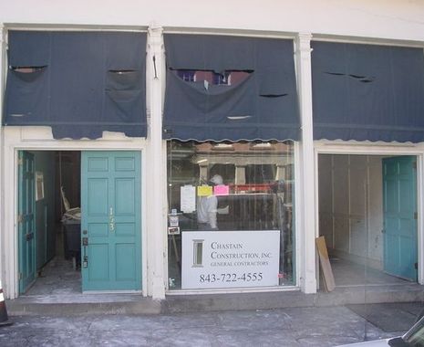 Pearlz Oyster Bar 153 East Bay Street, Charleston, SC